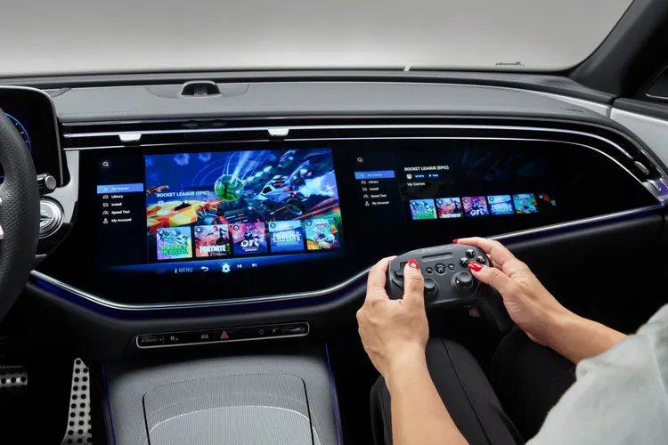 Mercedes-Benz Partners with Boosteroid for In-Car Gaming Experience