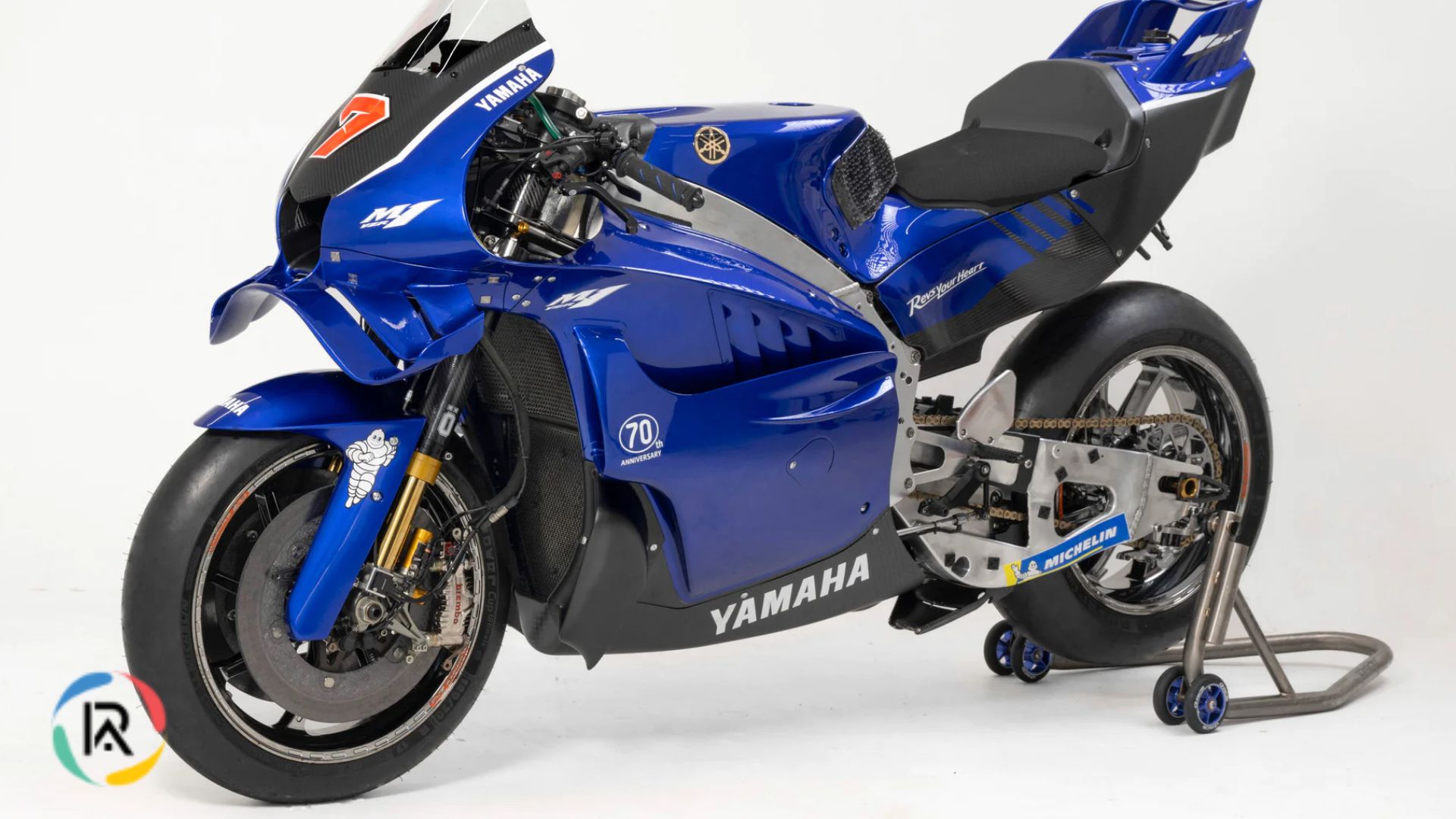 Yamaha Unveils V4 YZR-M1 Prototype