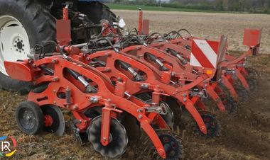 KUHN Shows Striger cultivator at Groundswell 2025