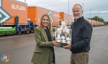 ELFLEIN Orders Mega Liners trailers from KRONE Trailer 
