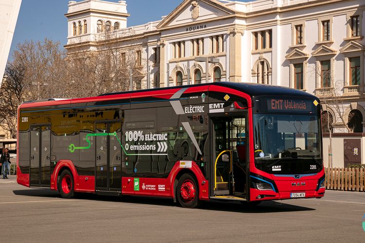 MAN Truck & Bus Wins Major eBus Order from Valencia
