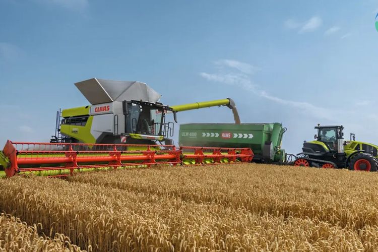 CLAAS Launches LEXION Combines with Efficiency
