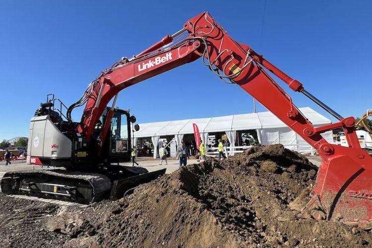Link-Belt Launches Compact 145 X4S Excavator 