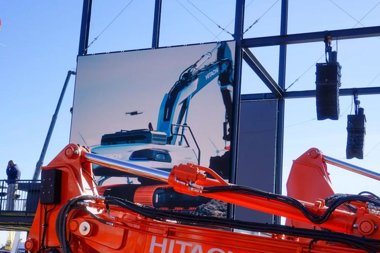 Hitachi Construction Machinery Rebrands as LANDCROS
