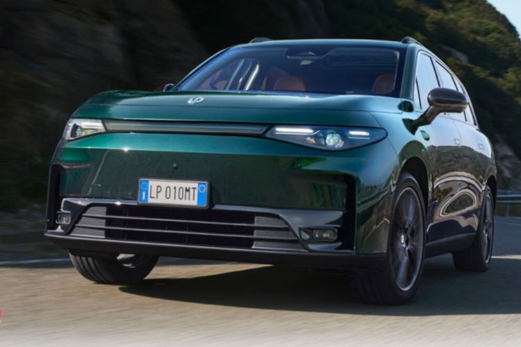 Leapmotor Launches C10 AWD Electric SUV