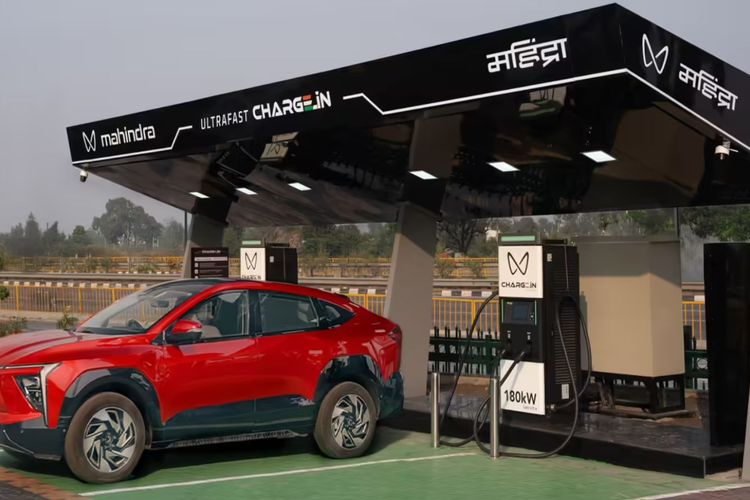 Mahindra to Set Up 250 Ultrafast EV Charging Stations