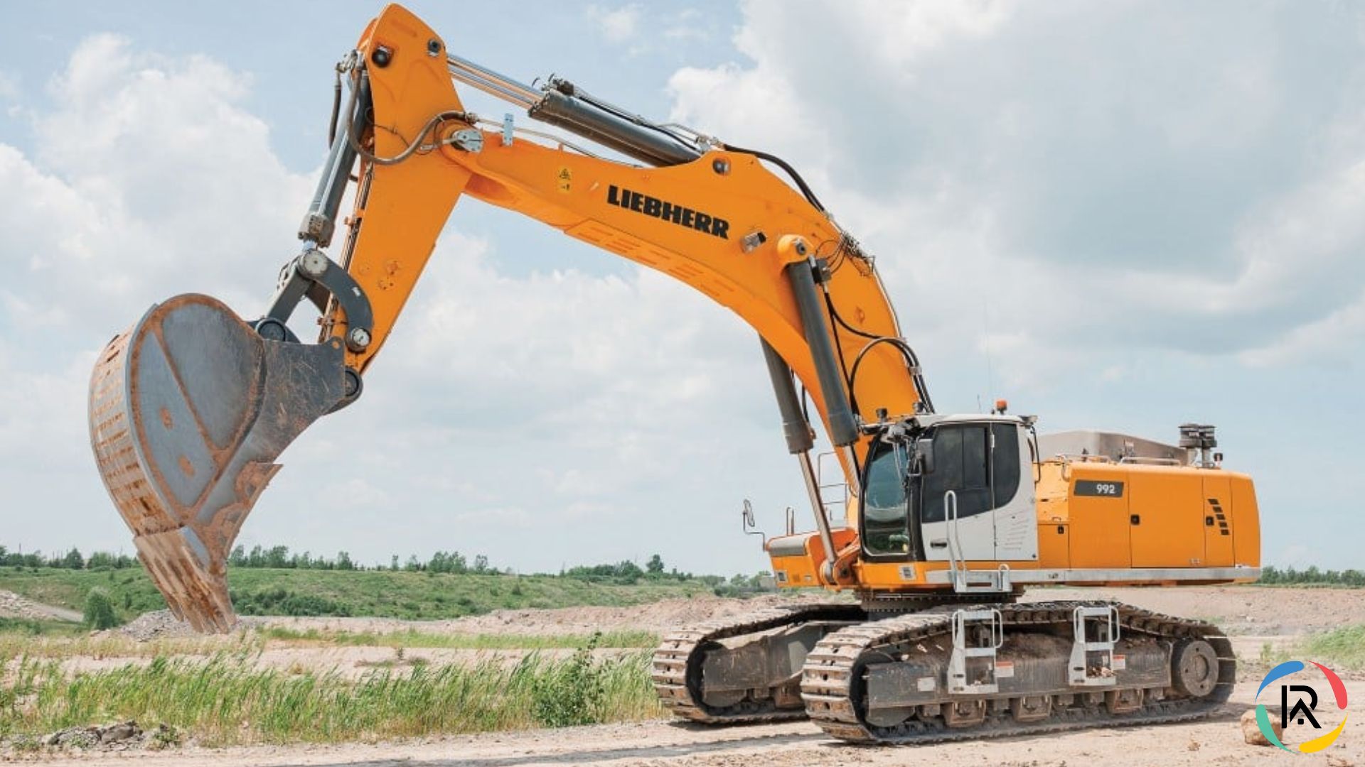 Liebherr R 992 Litronic Boosts Quarry Efficiency