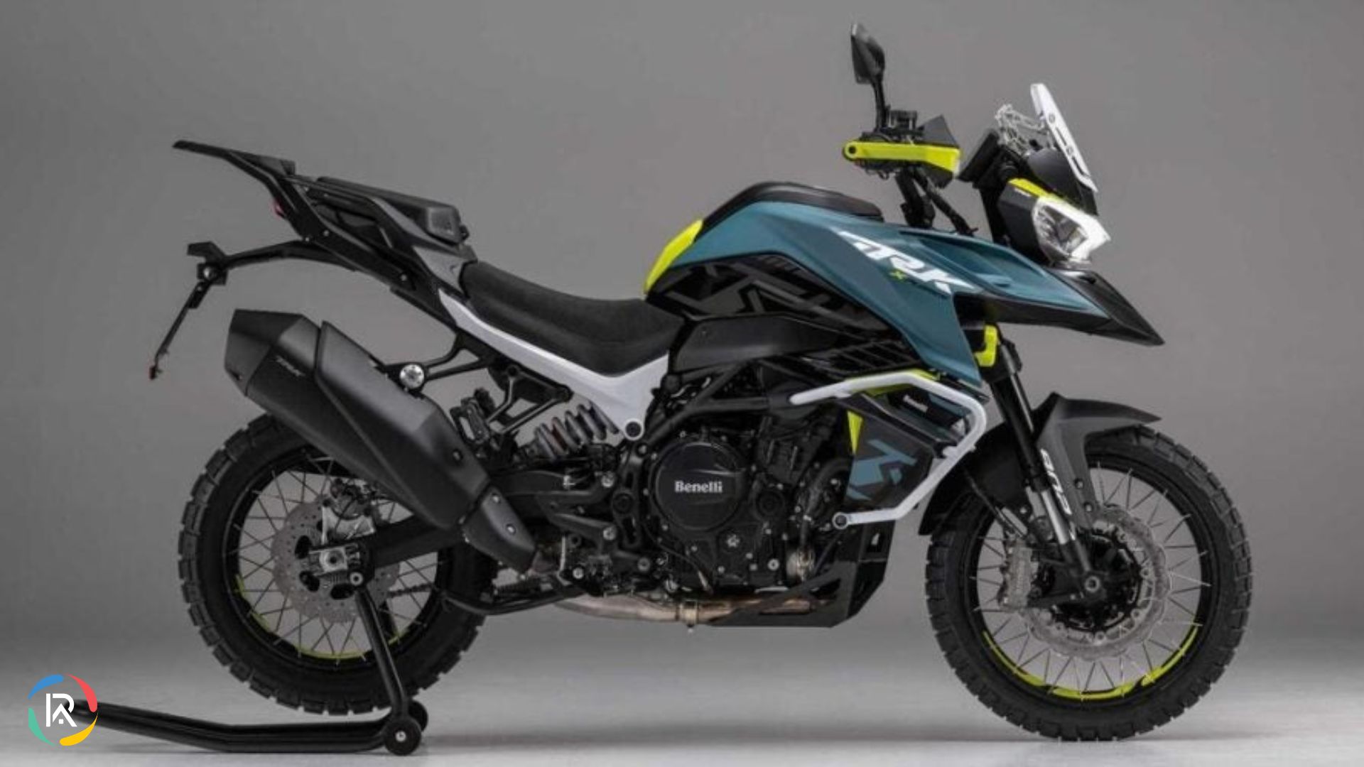 Benelli TRK 902 Stradale Unveiled