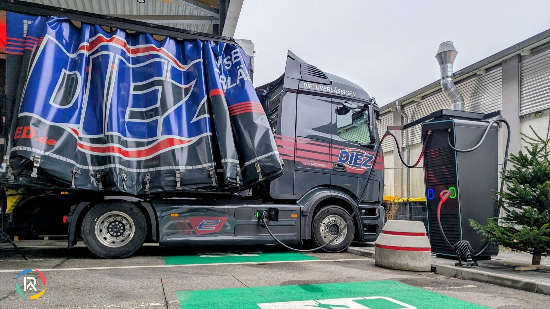 Daimler Truck launches semi-public TruckCharge network