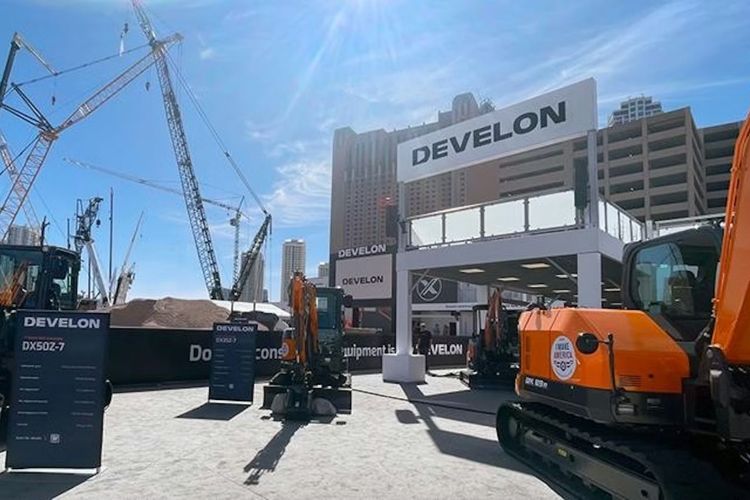 Develon Debuts Next-Gen Excavators at ConExpo 2026