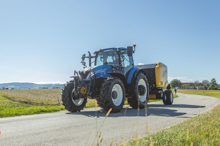 New Holland Launches Updated T5 Dual Command Tractors