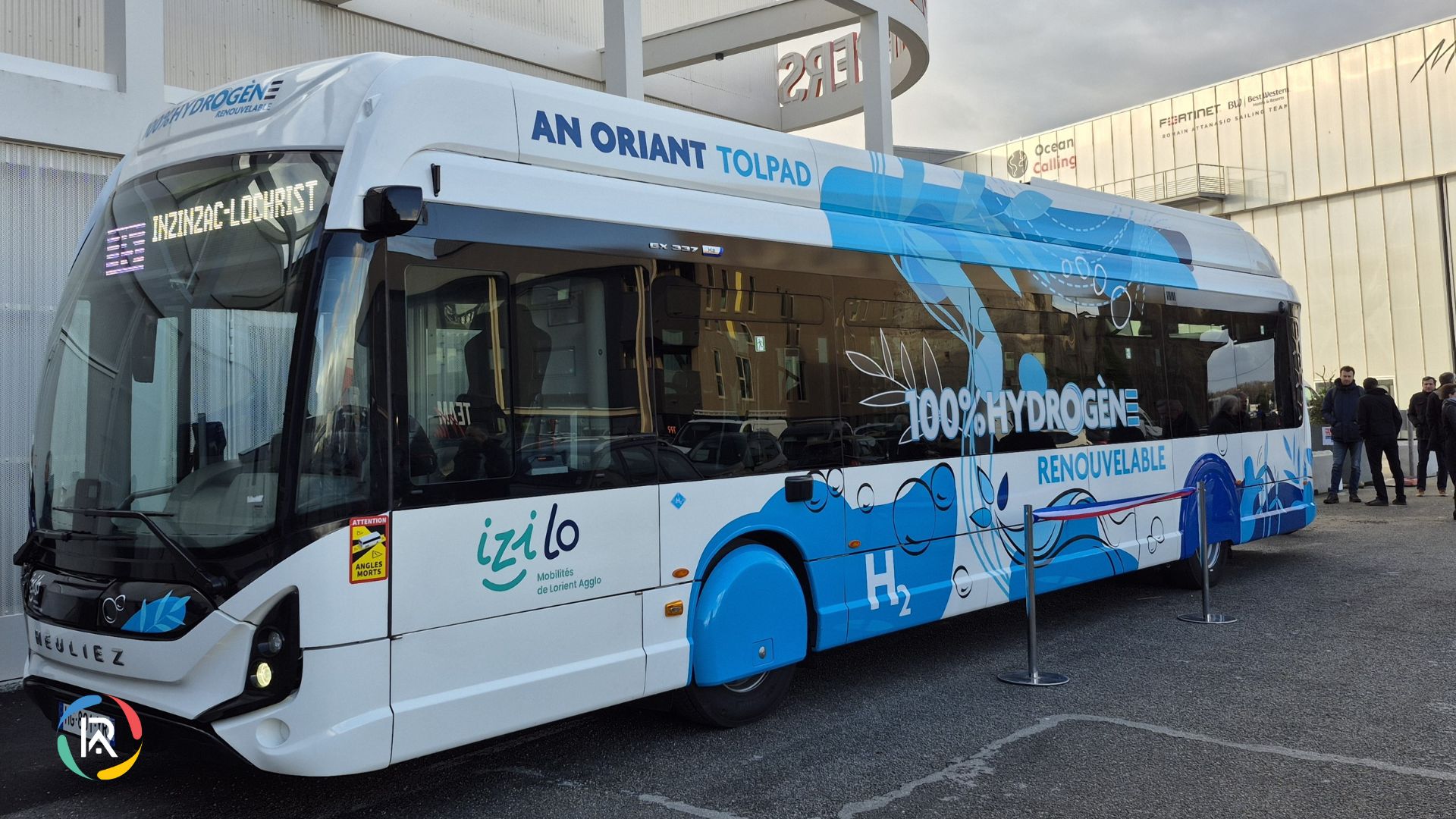 Iveco delivers first hydrogen city bus to Lorient