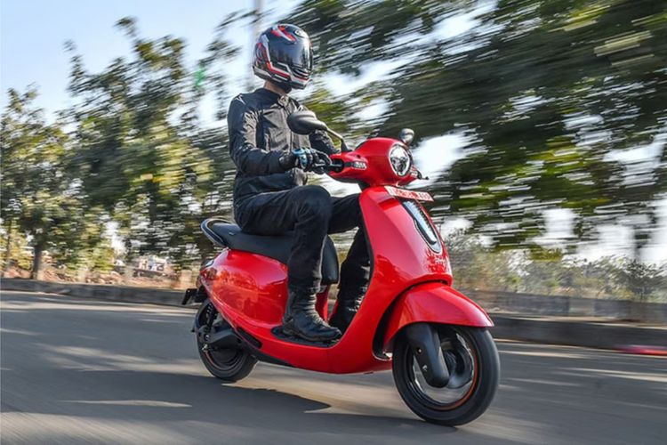 Bajaj launches Chetak C25 E-scooter in India