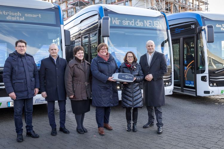 Daimler Delivers Eight eCitaro G E-Buses to Regensburg