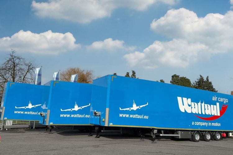 Van Eck to Deliver 13 Trailers to Wattaul Air Cargo