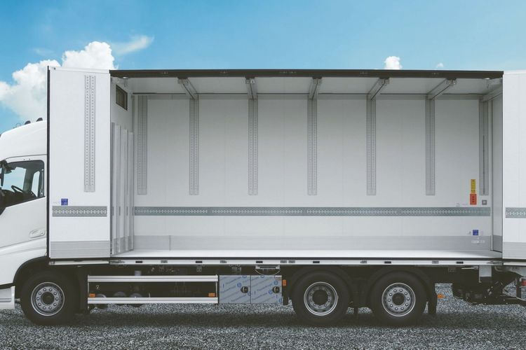 Schmitz Cargobull Relaunches M.KO OPENSIDER 