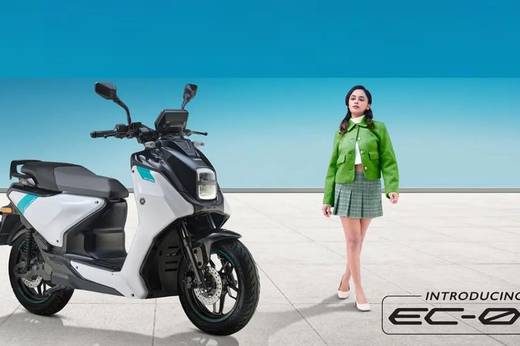 Yamaha Launches EC-06 E-Scooter in India