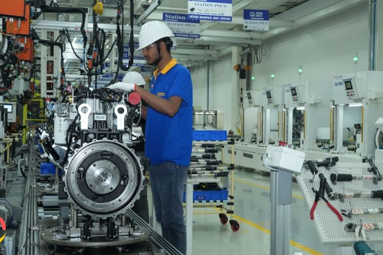 CNH Enhances Construction Equipment with New Engine Plant